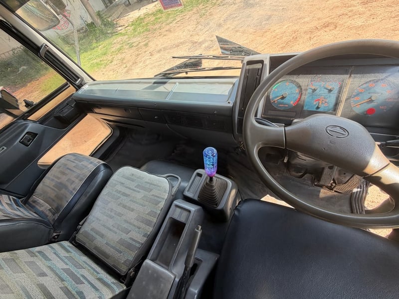 6 ล้อ HINO FF3H 195 6 ล้อ HINO FF3H 195