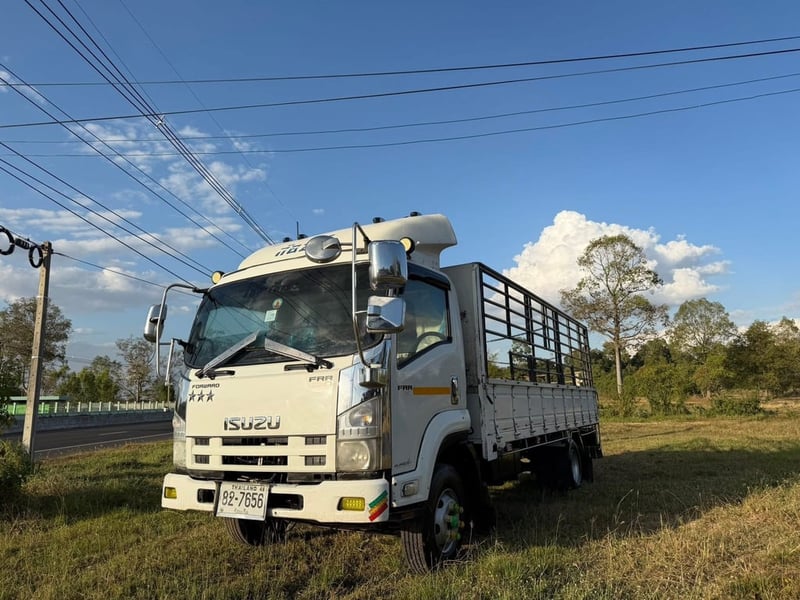 6ล้อคอกIsuzu  FRR 190 ปี59 