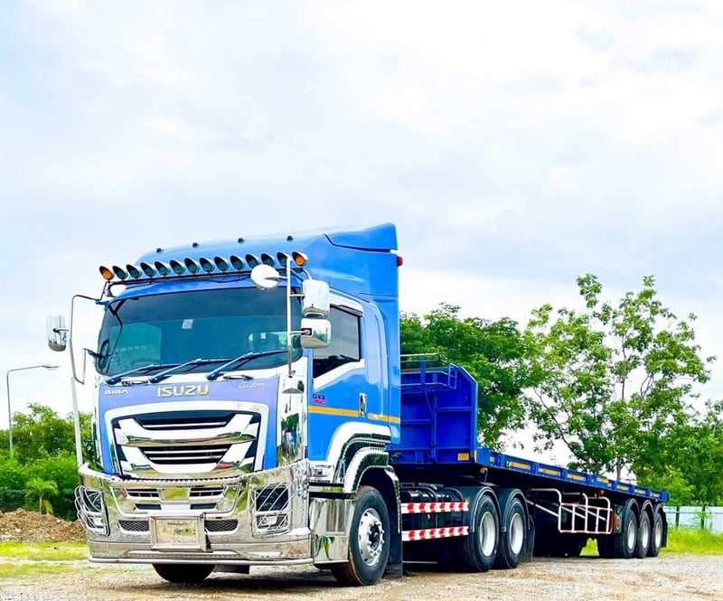 หัวลากหางพื้นเรียบ WAFA  หัวลาก ISUZU GIGA GXZ 360 แรงม้า ปี 2559 10 น็อต สีพิเศษ