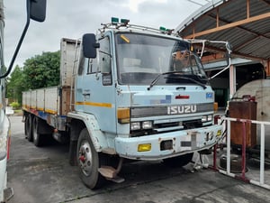 FVM32M 195แรงม้า ตามสภาพ280,000 FVM32M 195แรงม้า ตามสภาพ280,000