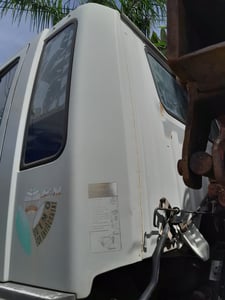 HINO FF 195แรงม้า รถบรรทุก 6ล้อ กระบะเหล็กติดเครน ปี2001 เลขไมล์ 240,000 กม.