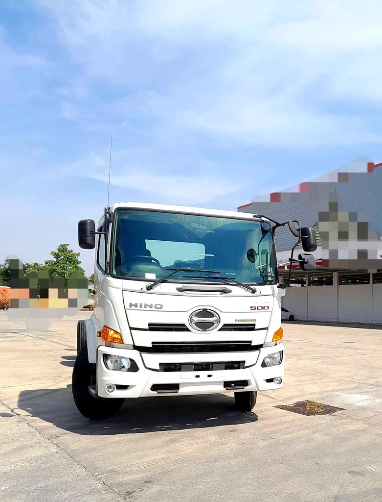 HINO FG 240แรงม้า รถบรรทุก 6ล้อ กระบะเหล็ก ปี2025 HINO FG 240แรงม้า รถบรรทุก 6ล้อ กระบะเหล็ก ปี2025