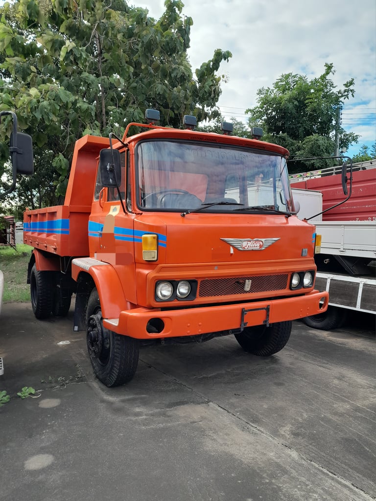 HINO KR300 150แรงม้า รถบรรทุก 6ล้อ ดั้มพ์ ปี1978 เลขไมล์ 90,000 กม.