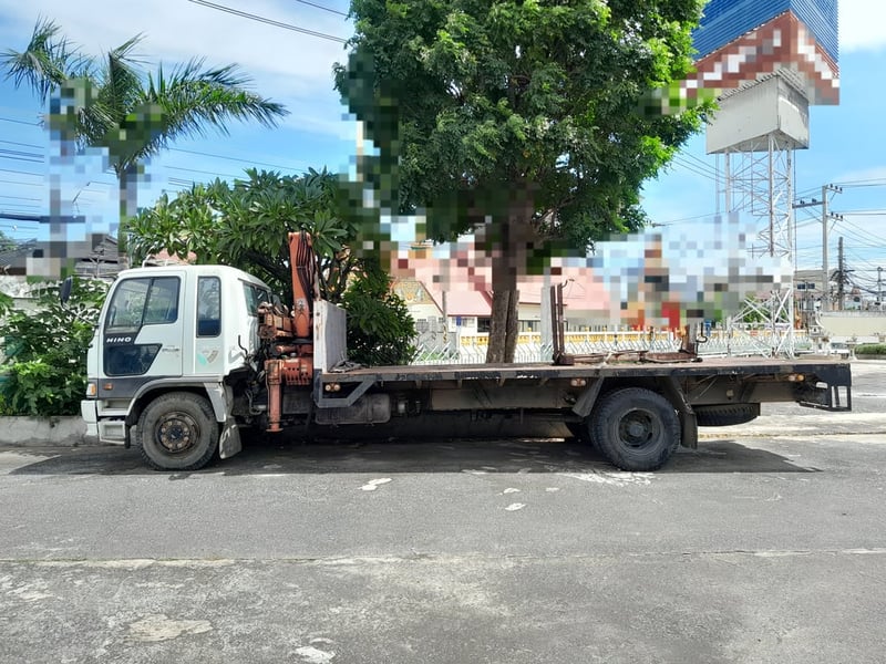 HINO FF 195แรงม้า รถบรรทุก 6ล้อ กระบะเหล็กติดเครน ปี2001 เลขไมล์ 240,000 กม.