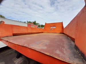 HINO KR300 150แรงม้า รถบรรทุก 6ล้อ ดั้มพ์ ปี1978 เลขไมล์ 90,000 กม. HINO KR300 150แรงม้า รถบรรทุก 6ล้อ ดั้มพ์ ปี1978 เลขไมล์ 90,000 กม.