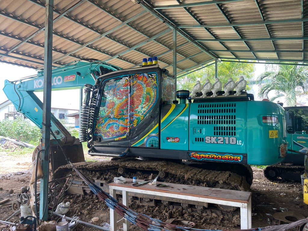 KOBELCO  210 LC 1,700 ชั่วโมง