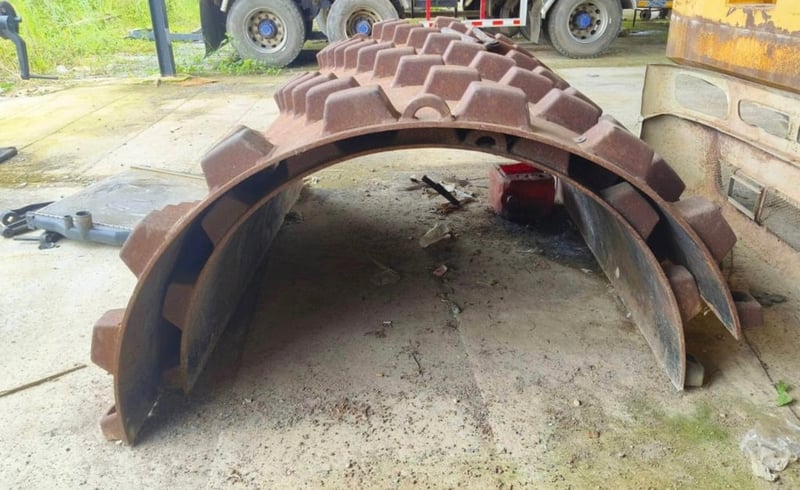 ขายรถบด SAKAI (ซาไก) SV521DF 1,600 ชั่วโมง