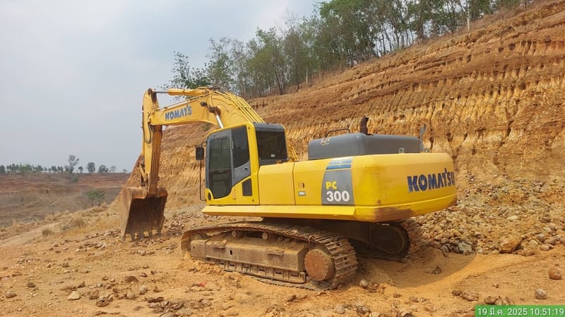 ขาย KOMATSU PC300-8MO 30 ตัน 950,000 บาท
