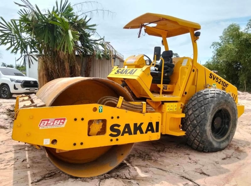 ขายรถบด SAKAI (ซาไก) SV521DF 1,600 ชั่วโมง