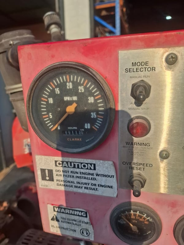 CLARKE JU6HNLR4  Engine : John Deere 6068HF254