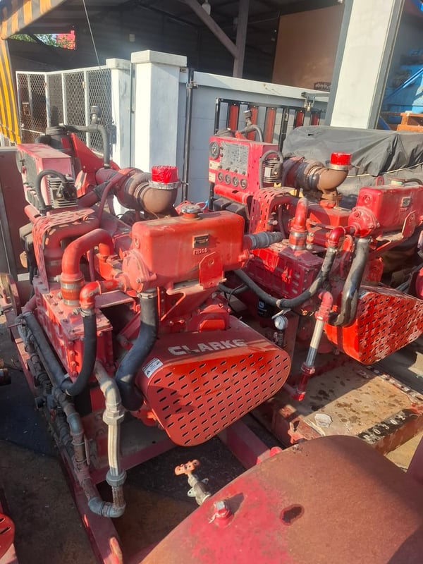 CLARKE JU6HNLR4  Engine : John Deere 6068HF254