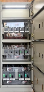 ตู้ Mdb Main air circuit breaker Schneider 2000A MVS20N breaker ย่อย Schneider 14 ตัว Capbank 12x30kvar Pipat 098-2641749 ตู้ Mdb Main air circuit breaker Schneider 2000A MVS20N breaker ย่อย Schneider 14 ตัว Capbank 12x30kvar Pipat 098-2641749