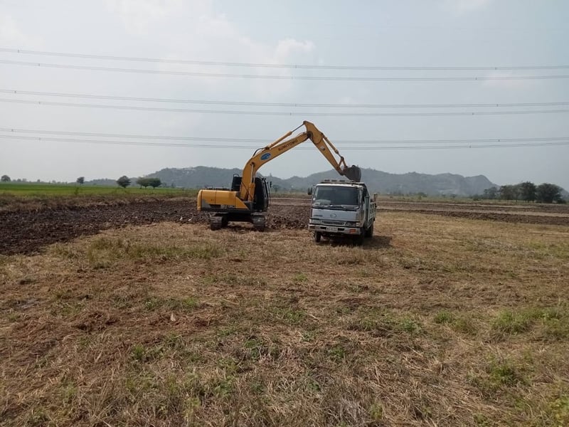 ขายรถแบคโฮ