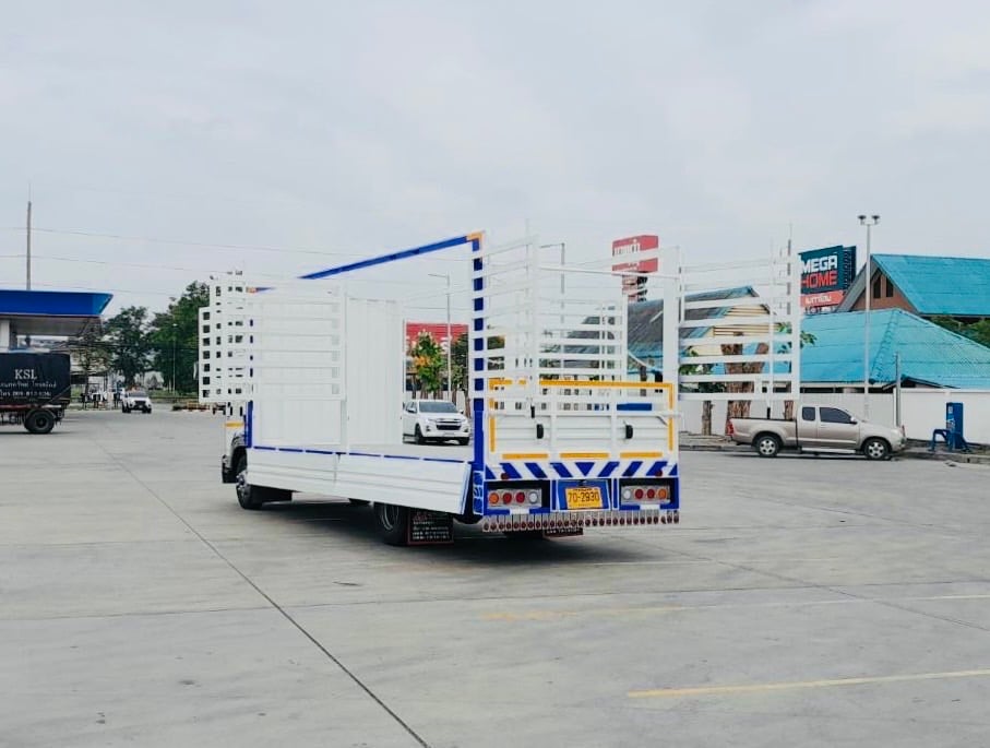 ISUZU FRR 210 ปี 2564 กะบะต่อใหม่ พื้นสแตนเหล็ดเปิดได้รอบ ISUZU FRR 210 ปี 2564 กะบะต่อใหม่ พื้นสแตนเหล็ดเปิดได้รอบ