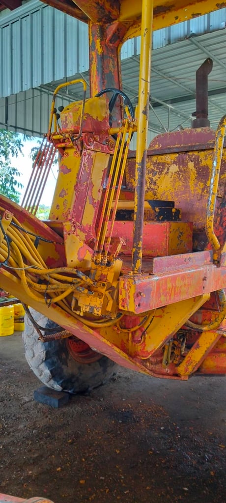 120G สีเดิม ๆ จากกรมทางหลวง  พร้อมใช้งาน