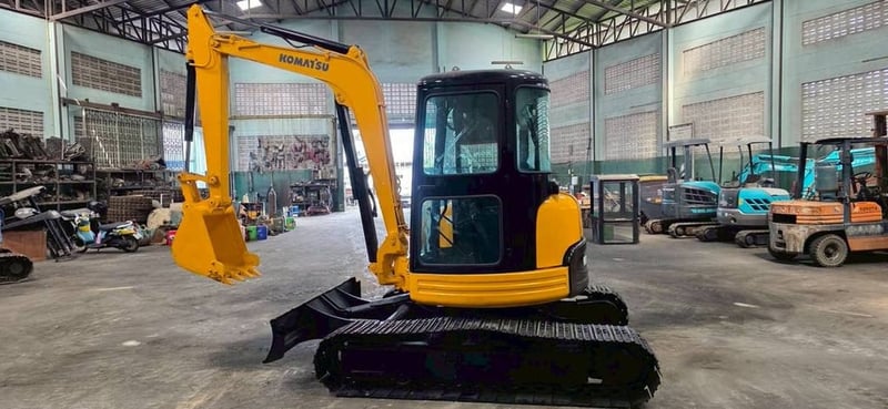 KOMATSU PC40FR (เก่าญี่ปุ่น) 4 ตัน เครื่องดีปั๊มแรง