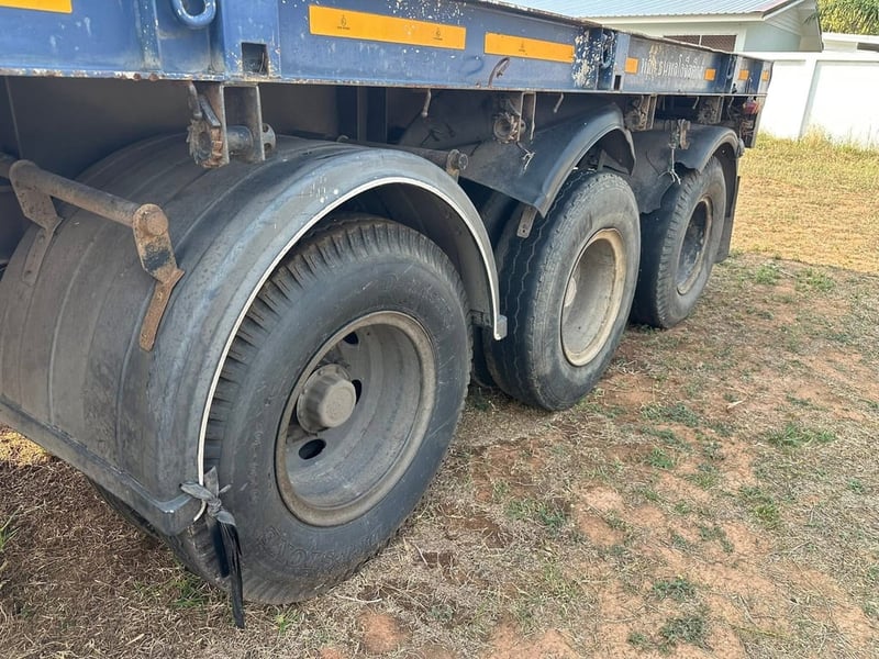 ขายหางพื้นเรียบ 3 เพลา ยาว.12.50.เมตร