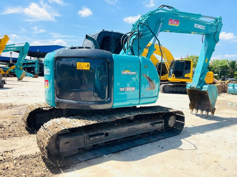 SK135-YY05 เก่านอก รถสวยเดิม แอร์เย็น