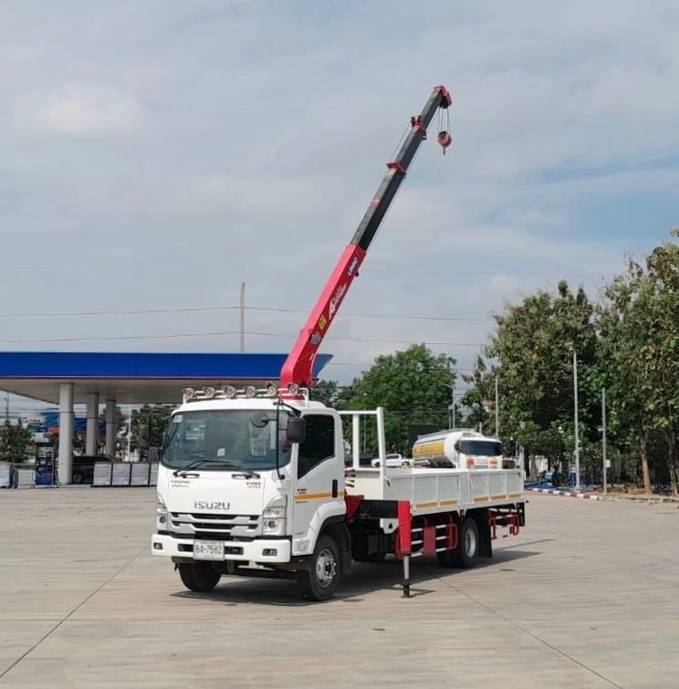 ไมล์ 65,639 กิโล❗️ISUZU FVM 240 คลัซซีMT  ติดเครน ขนาด 6 ตัน 5 ปลอก