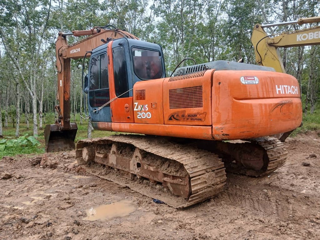 Hitachi Zx200-ไฟฟ้าครบ ระบบดี แอร์เย็น Hitachi Zx200-ไฟฟ้าครบ ระบบดี แอร์เย็น