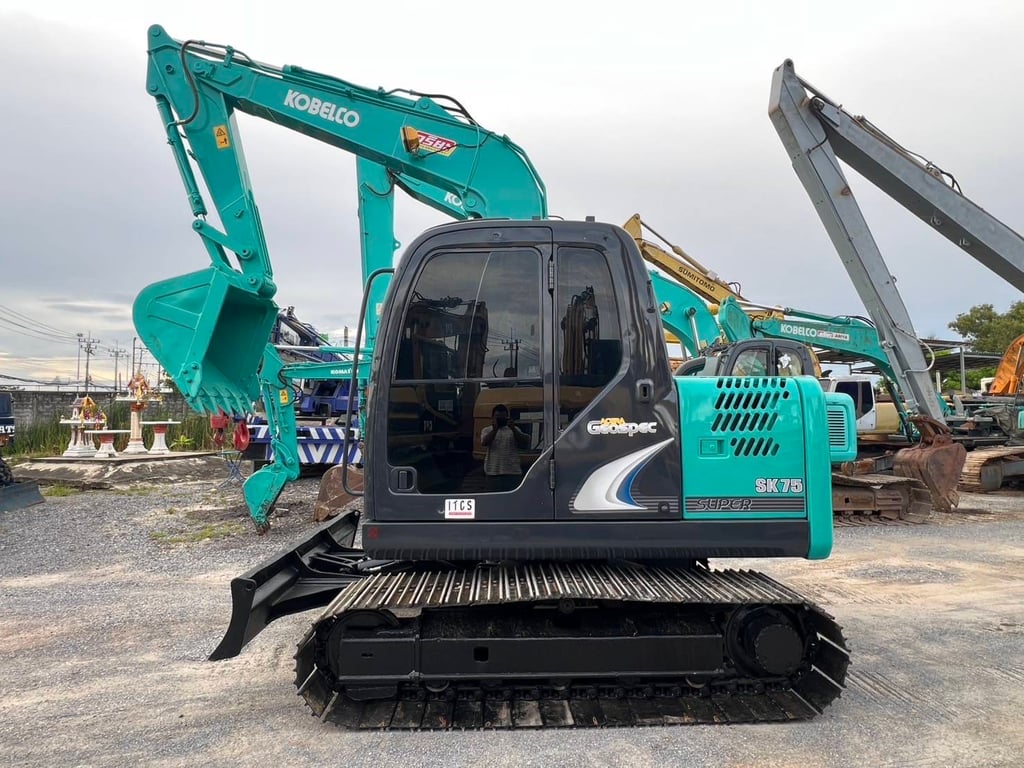 Kobelco SK75-8 รถศูนย์ไทย​ สภาพสวย โซ่ใหม่