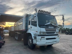 ISUZU 320 เกียร์อีตั้น ปี 2550 พ่วงแม่ลูกดั้มพ์ ISUZU 320 เกียร์อีตั้น ปี 2550 พ่วงแม่ลูกดั้มพ์