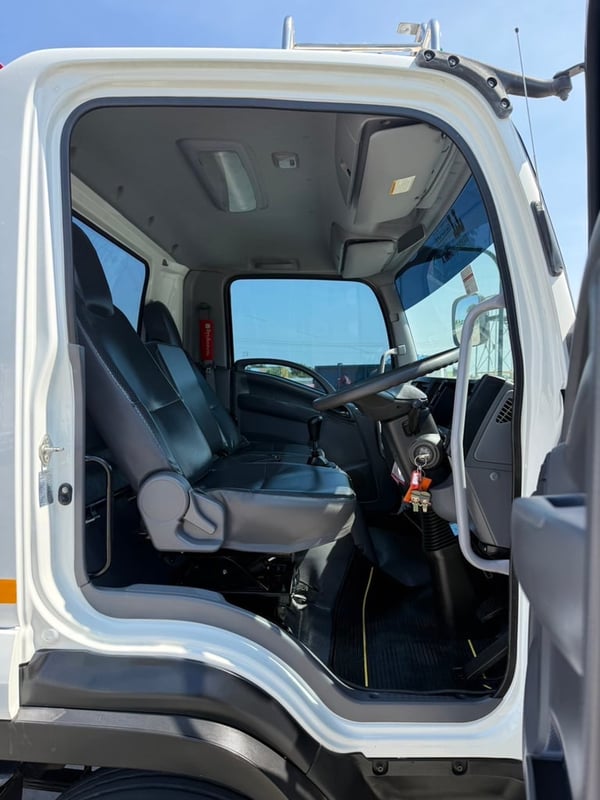 รถ6ล้อติดเครน ISUZU NEW FRR 210 แรงปี 2565 ไมล์ 76,491 กิโล เครน 3 ตัน รถ6ล้อติดเครน ISUZU NEW FRR 210 แรงปี 2565 ไมล์ 76,491 กิโล เครน 3 ตัน