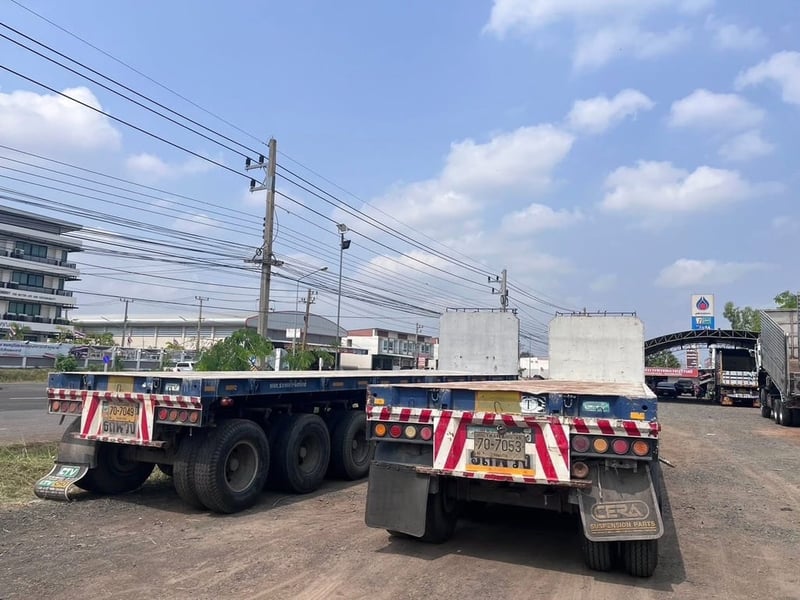 ขายหางพื้นเรียบ 3 เพลา ยาว.12.50.เมตร ขายหางพื้นเรียบ 3 เพลา ยาว.12.50.เมตร