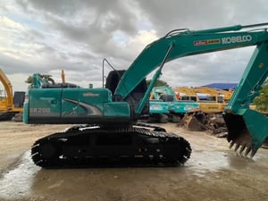 SK200-8YN12 สุเปอร ไฟฟ้าครบ  ระบบเต็ม