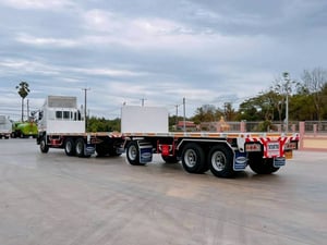 HINO FM1A 344 พ่วงแม่ลูกพื้นเรียบ บรรทุกของ 34,700 ตัน HINO FM1A 344 พ่วงแม่ลูกพื้นเรียบ บรรทุกของ 34,700 ตัน