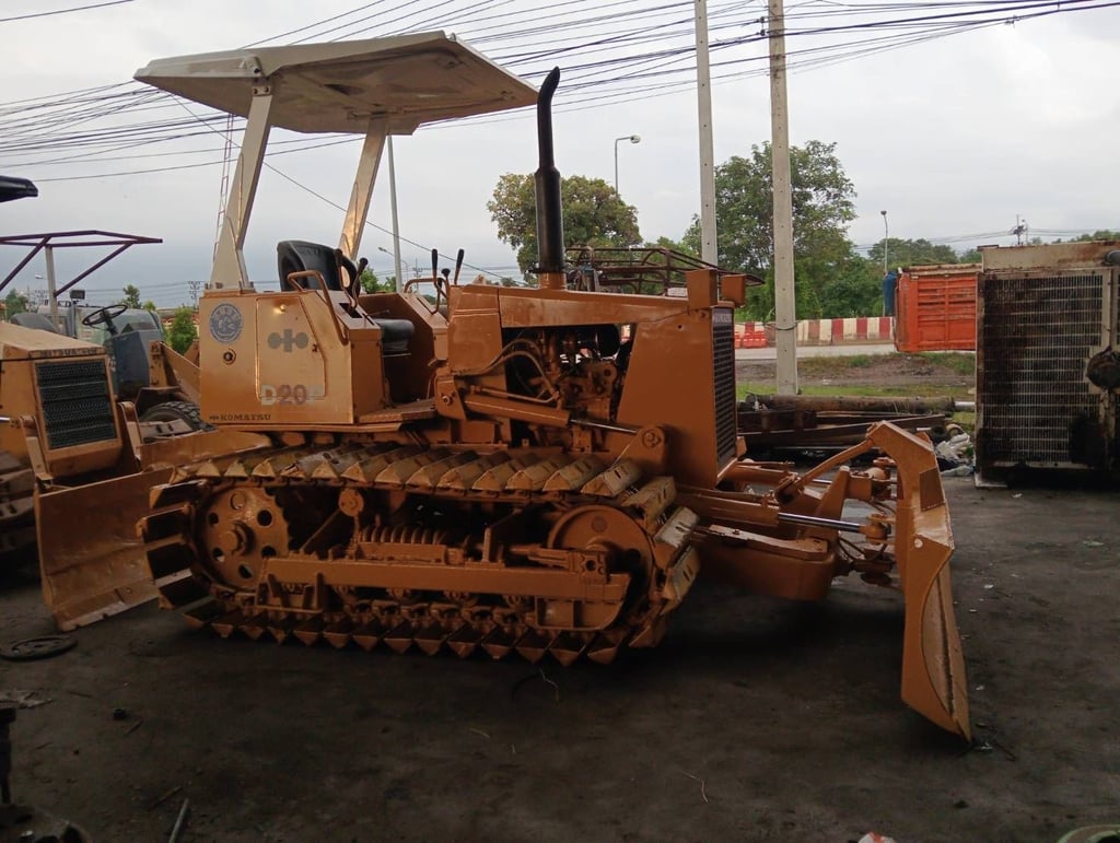 แทร็กเตอร์ D20-6 ใบมีด 6 ทิตทาง  เครื่องเกียดี