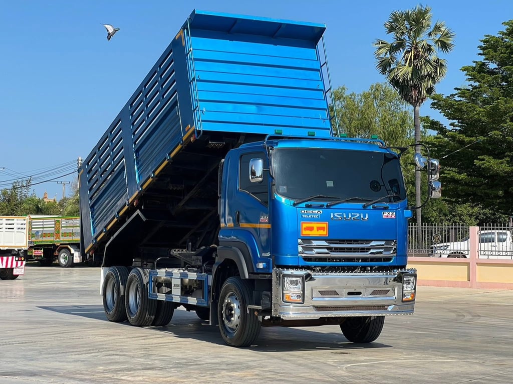 10ล้อดั้มพ์ ISUZU FXZ 360 MT แรง รถ 8 เดือน ไมล์ 26,255 กิโล ปี 2567 10ล้อดั้มพ์ ISUZU FXZ 360 MT แรง รถ 8 เดือน ไมล์ 26,255 กิโล ปี 2567