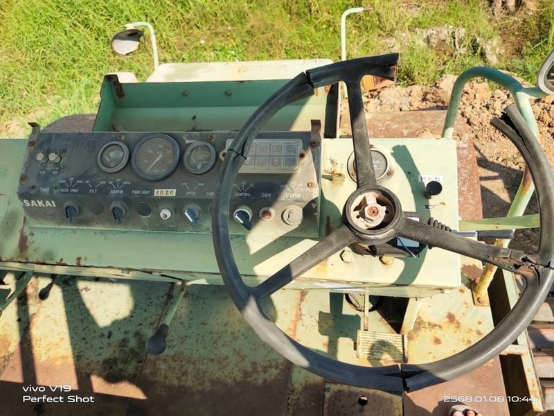 SAKAI R2 รถบทสามล้อเหล็ก SAKAI R2 รถบทสามล้อเหล็ก