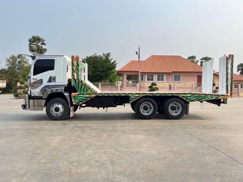 10ล้อ FXZ 360 แรง หางปลาบรรทุกรถ