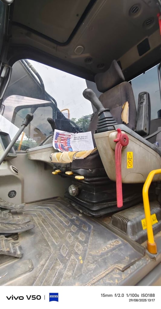 VOLVOL EC210D ไมล์ ช.ม 6500 เอกสารอินวอย