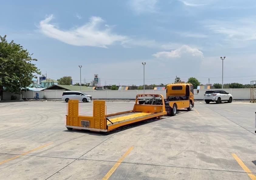รถสไลด์ 6ล้อ NQR 175 แรง ถาดกองพื้น ( ถาดสไลด์ นำเข้าเก่าญี่ปุ่น ) รถสไลด์ 6ล้อ NQR 175 แรง ถาดกองพื้น ( ถาดสไลด์ นำเข้าเก่าญี่ปุ่น )