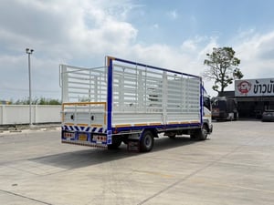 ISUZU FRR 210 กะบะต่อใหม่ พื้นสแตนเหล็ด
