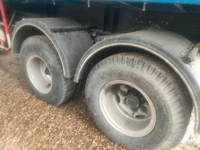 ขายหางเซมิดั้มพ์ ปี 2554 สองคาน ยาว 7.20 เมตร