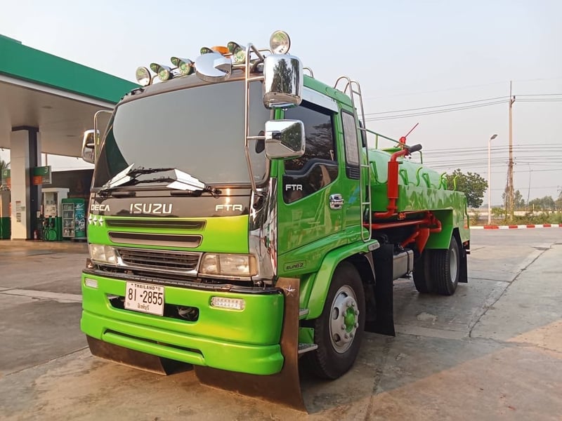 SUZU FTR 200 แรง 6ล้อทุกน้ำ แท็งก์จุ 6000 ลิตร