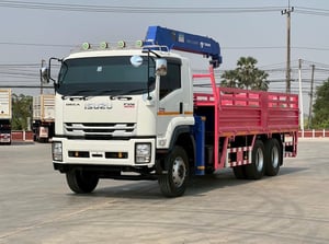เข้าใหม่❗️ไมล์ 26,028❗️ISUZU FVM 300 MT  ติดเครน ZE 5 ตัน 5 ปลอก (เพลาเดียว) กะบะ 6.55 เมตร  ปี 2567 พิกัด สุโขทัย ราคา 2,680,000.บาท 📞094-653-6339 อิฐ