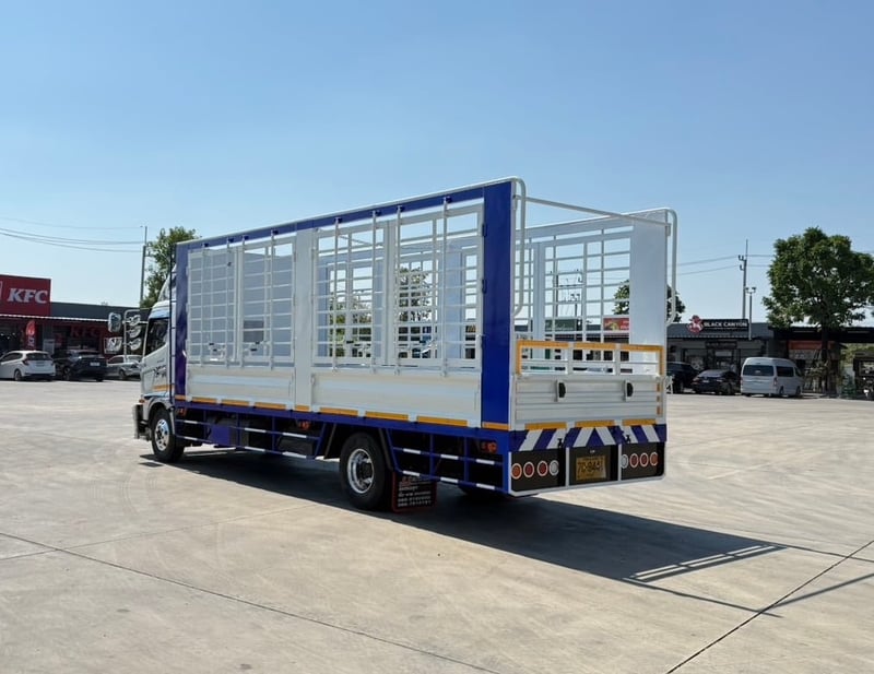 HINO NEW FC9J 210 กะบะเหล็กเปิดได้รอบ กว้างใน