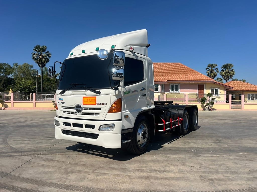 HINO FM1J 245 แรง ปี 2547  หัวลาก เครื่องเดิม เกียร์ ZF