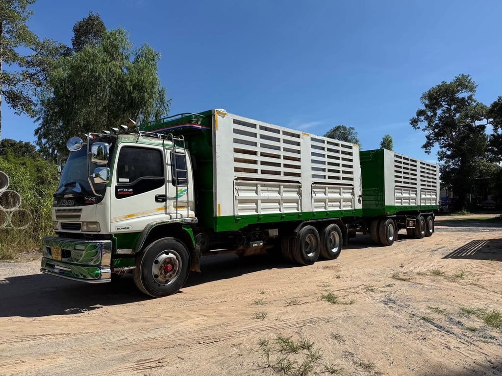 ISUZU 320 ปี 2549 พ่วงแม่ลูกดั้มพ์เกษตร ISUZU 320 ปี 2549 พ่วงแม่ลูกดั้มพ์เกษตร