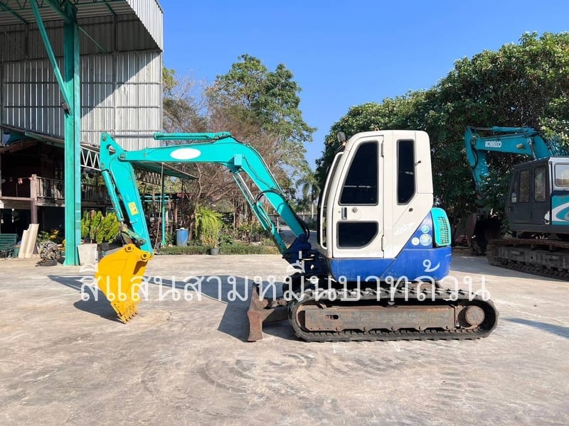 ไมล์ 3,5xx  IHI 40NX เก่าญี่ปุ่น เครื่อง ISUZU 4LE2 