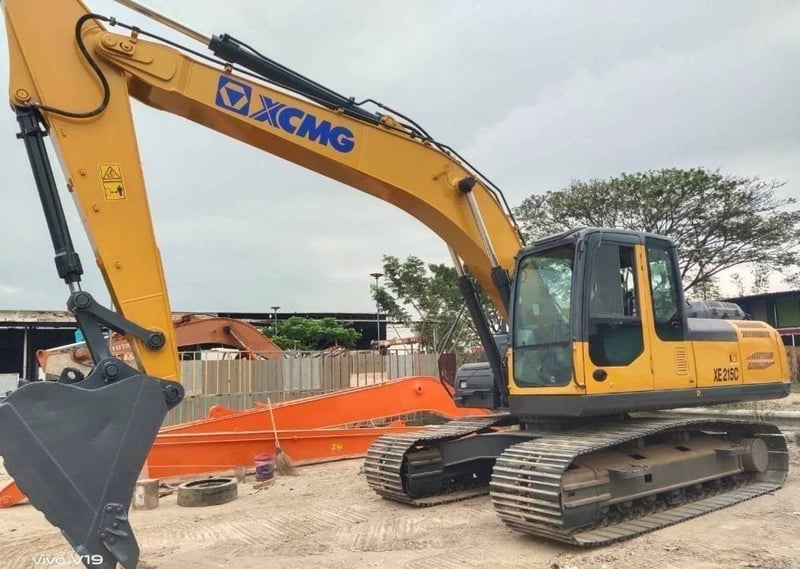 รถแบคโฮ XCMG XE215C ไมล์ ช.ม 5746
