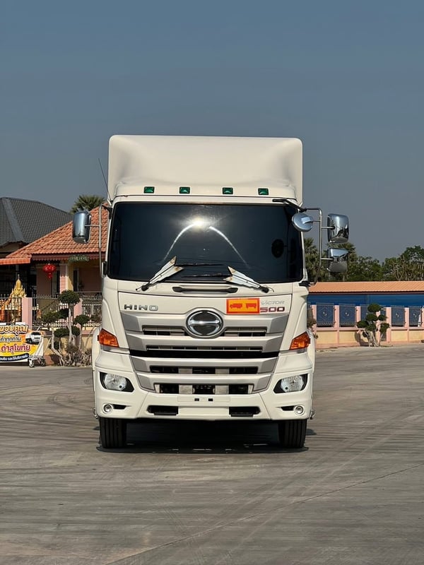 HINO FM2P 380 หัวลากพร้อมหางเซมิดั้มพ์ HINO FM2P 380 หัวลากพร้อมหางเซมิดั้มพ์