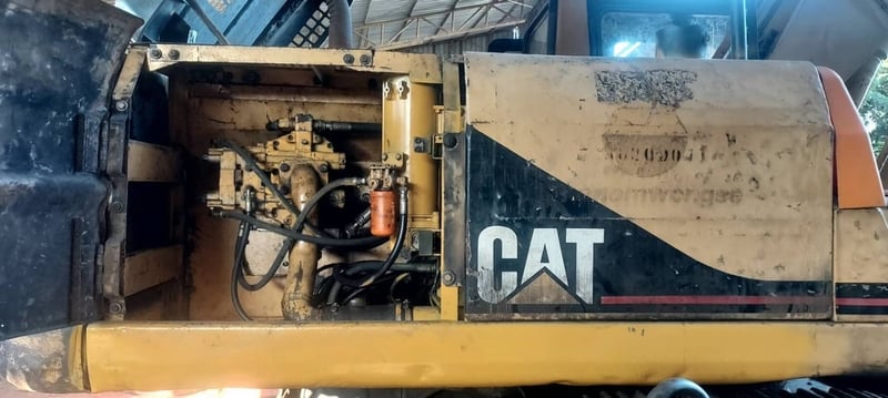 CATERPILLAR 320B ช่างล่างดี เครื่อง-ปั้มดี 