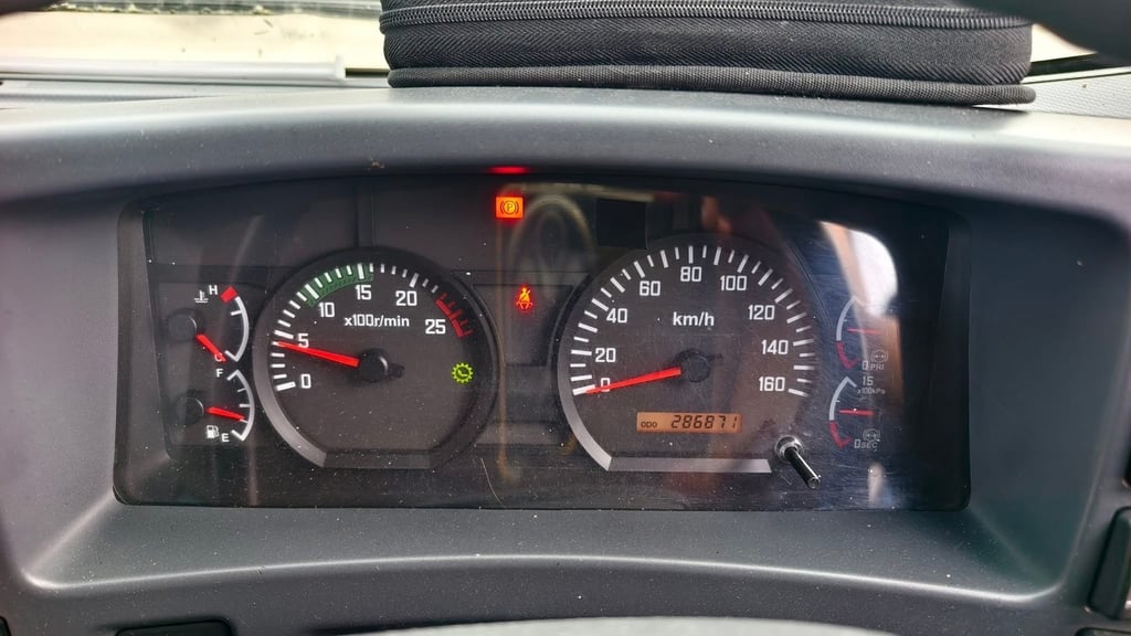 พ่วงแม่ลูก ISUZU  360 แรง (ไม่ดั้มพ์) อู่ พนัส พ่วงแม่ลูก ISUZU  360 แรง (ไม่ดั้มพ์) อู่ พนัส