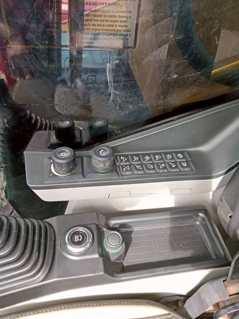 ไมล์ ช.ม 7000❗️SANY รุ่น SY215C ตัวล่าสุด  สตาร์ทปุ่ม ไม่ใช้กุญแจ