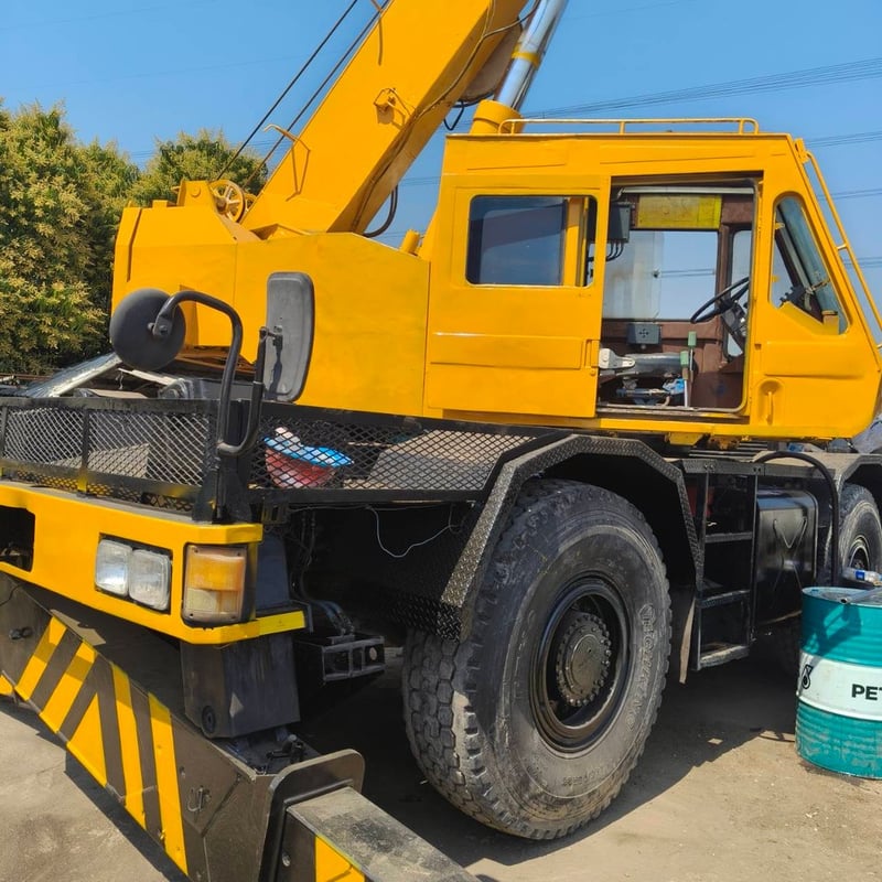 เครน25ตัน เล่มทะเบียน พร้อมใช้